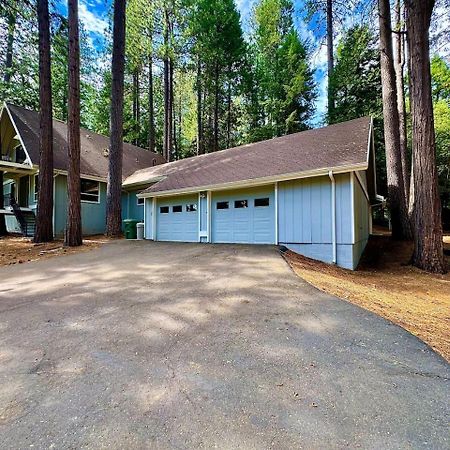 Cabin In The Trees-Game Room Pollock Pines Luaran gambar