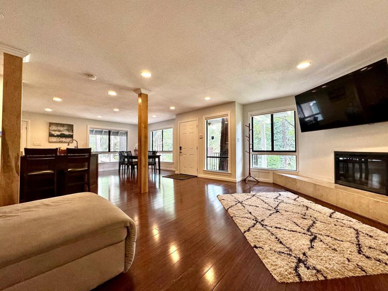 Cabin In The Trees-Game Room Pollock Pines Luaran gambar
