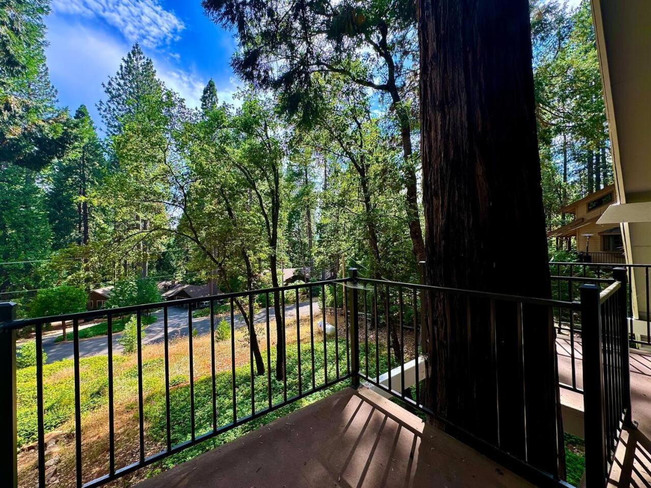 Cabin In The Trees-Game Room Pollock Pines Luaran gambar